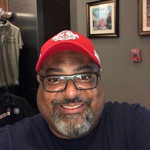 Meet your Posher, Victor